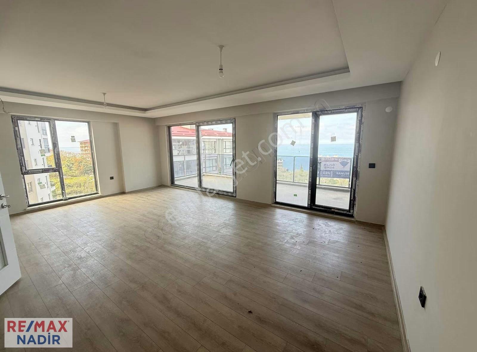 Deniz Manzaralı 170 M² Ayrı Mutfaklı Satılık 3+1 Daire - Görsel 4
