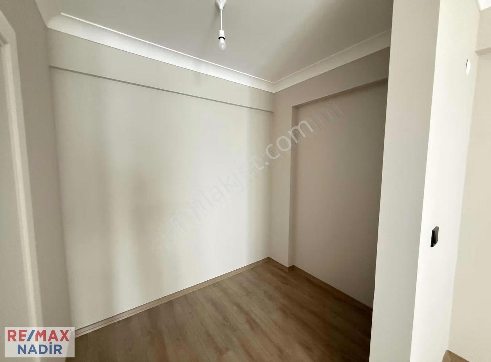 Deniz Manzaralı 170 M² Ayrı Mutfaklı Satılık 3+1 Daire - Görsel 3