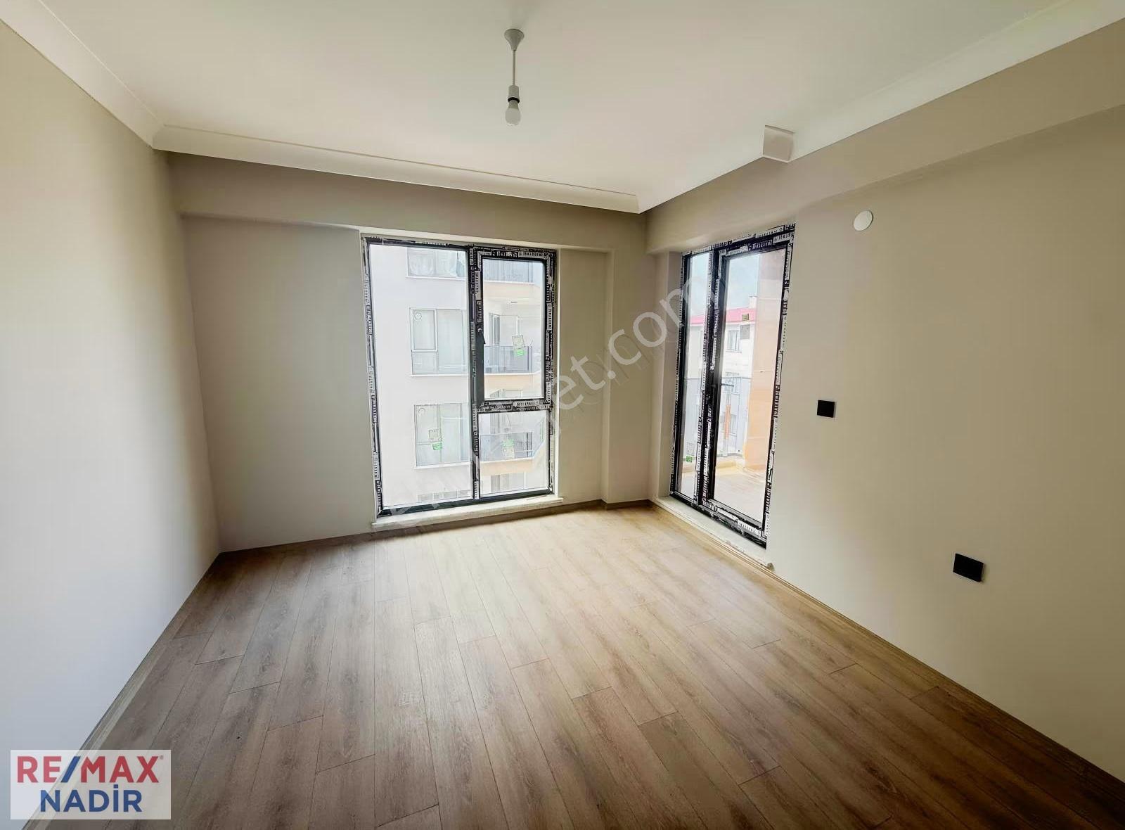 Deniz Manzaralı 170 M² Ayrı Mutfaklı Satılık 3+1 Daire - Görsel 20