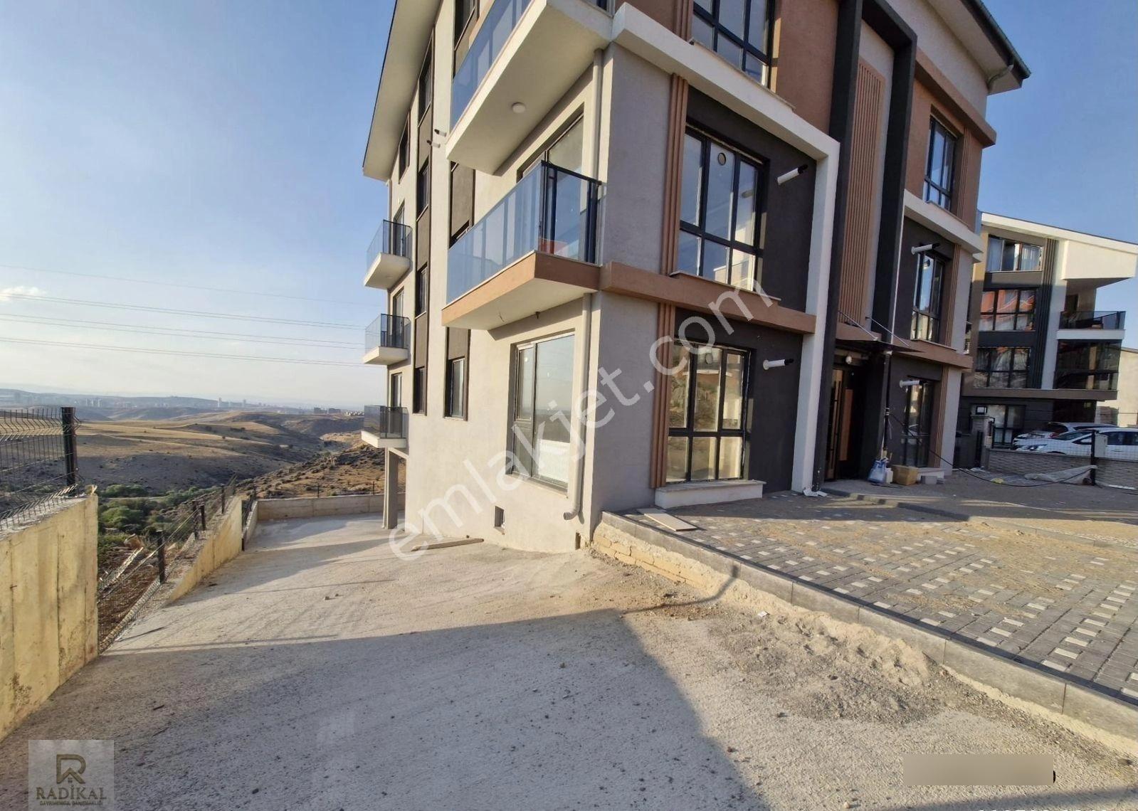 Gölbaşı İncek Mahallesinde Sıfır Yapı Full Eşyalı 2+1 Satılık Yatırımlık Dubleks Daire ....... - Görsel 15