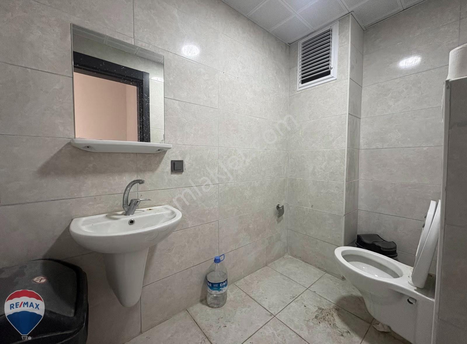 Remax Mavi'den 1.osb Bölgesinde Ana Cadde Üzeri 2 Katlı Dükkan - Görsel 13