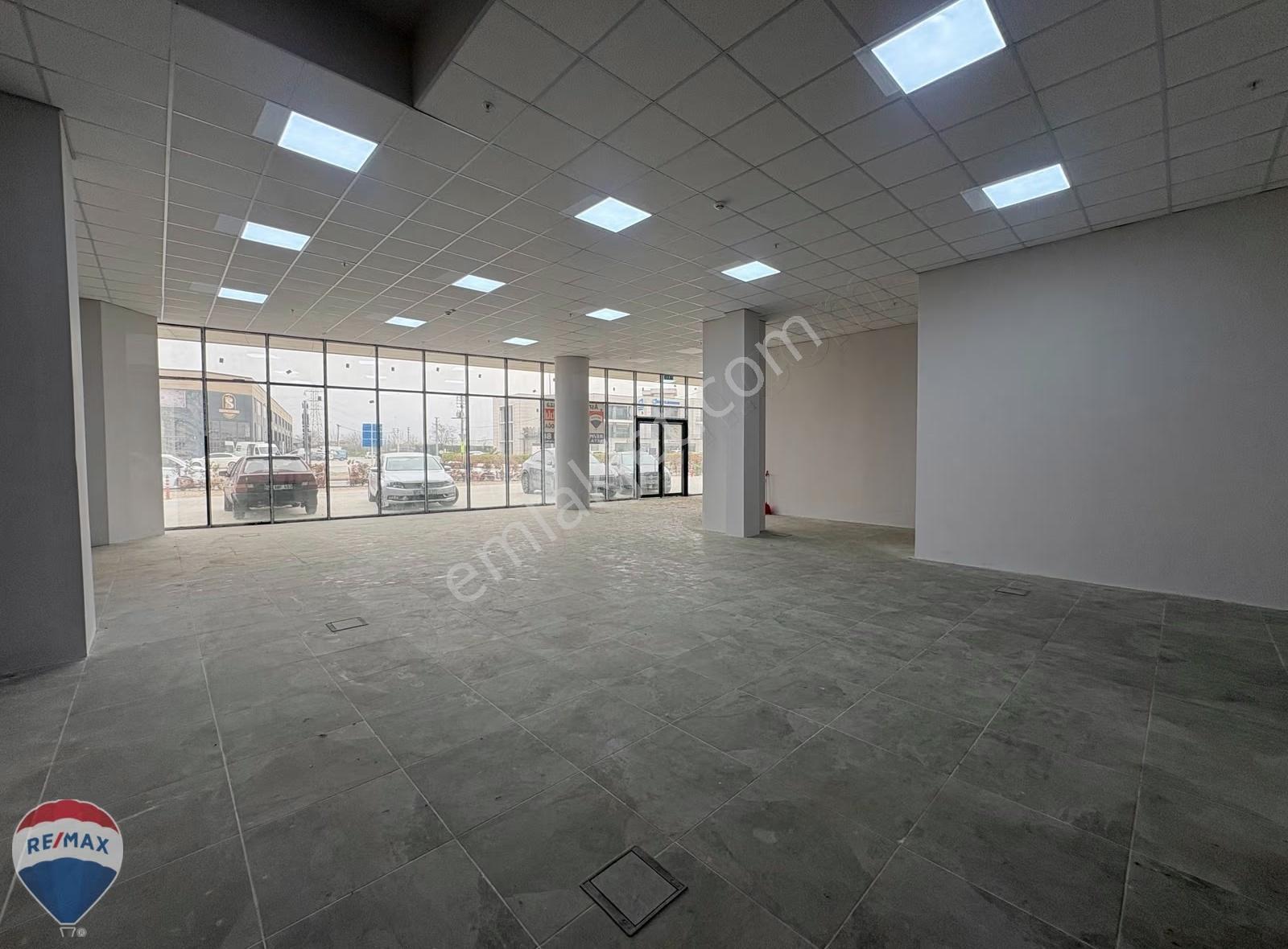Remax Mavi'den 1.osb Bölgesinde Ana Cadde Üzeri 2 Katlı Dükkan - Görsel 12