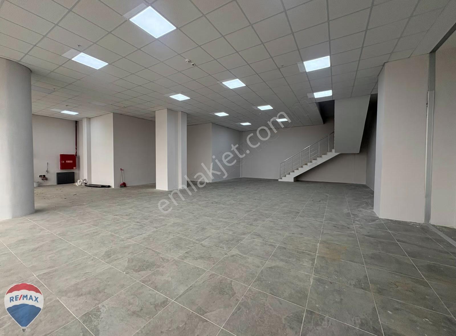 Remax Mavi'den 1.osb Bölgesinde Ana Cadde Üzeri 2 Katlı Dükkan - Görsel 7