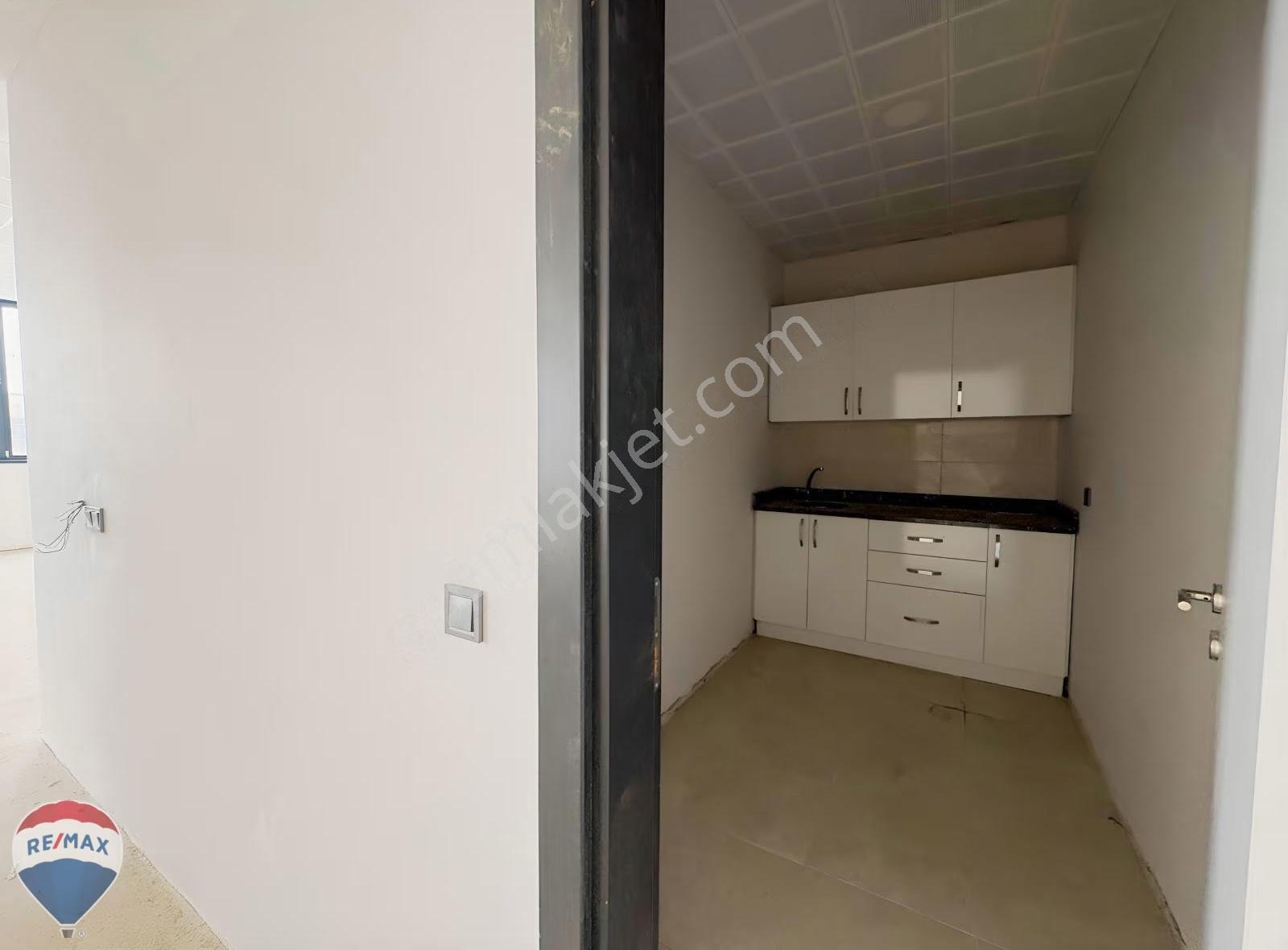 Remax Mavi'den 1.osb Ana Cadde Üzeri 2 Katlı Dükkan - Görsel 12