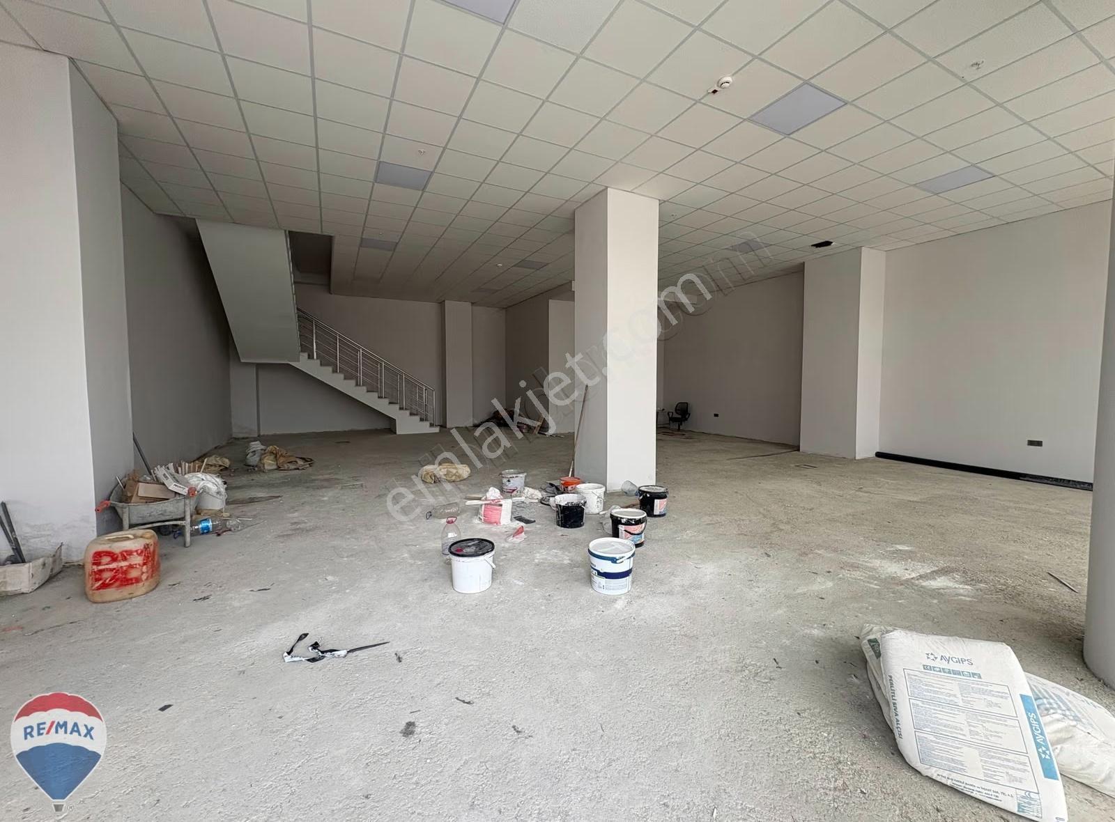 Remax Mavi'den Ana Cadde'de Osb Bölgesinde 2 Katlı Dükkan - Görsel 24