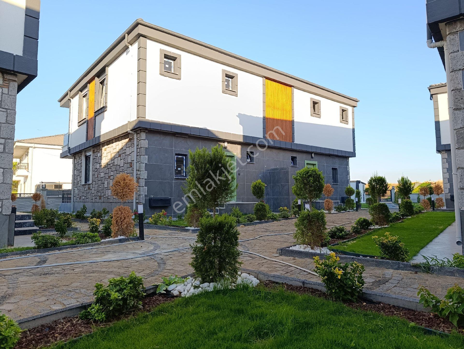 Taş Emlak'tan Plaja Yakın Site İçinde Sıfır Villa - Görsel 11