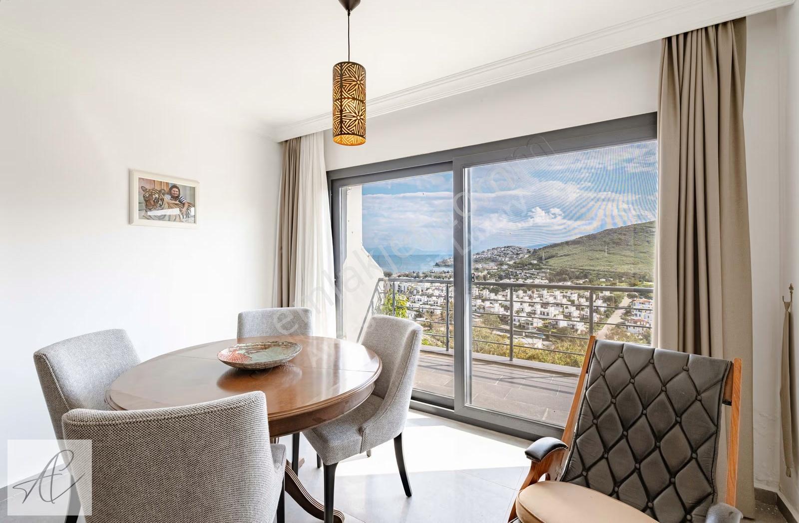 Bodrum Kargı Koyu'nda Muhteşem Manzaraya Sahip Tripleks Villa - Görsel 9