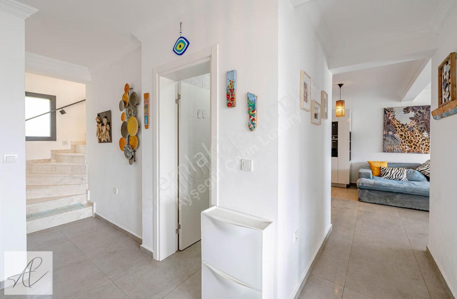 Bodrum Kargı Koyu'nda Muhteşem Manzaraya Sahip Tripleks Villa - Görsel 19