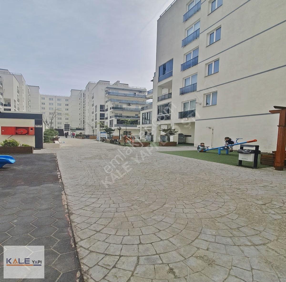 Aile Oturumuna Uygun Site İçerisinde 2+1 Satılık Daire - Görsel 33