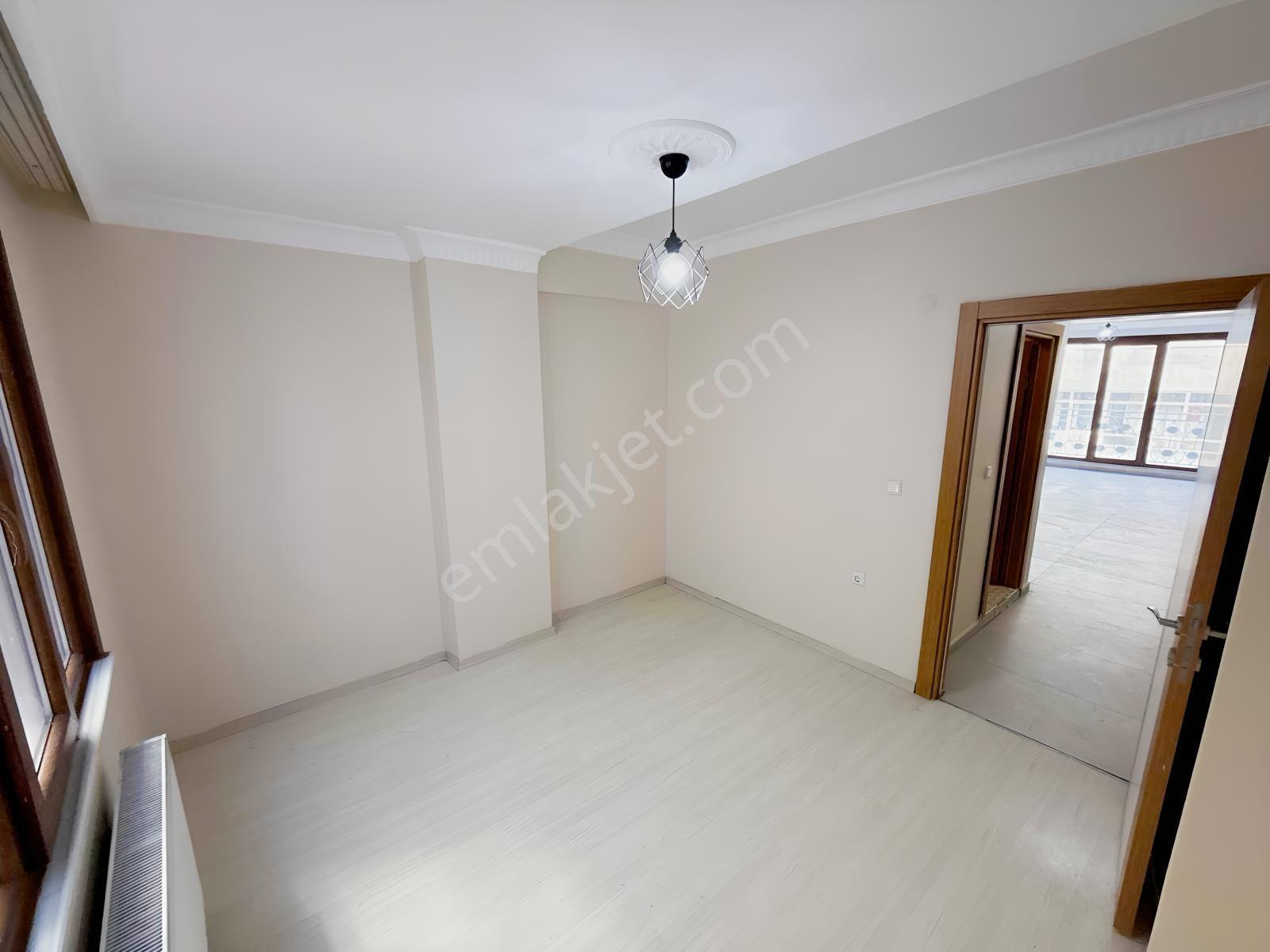 Esenyurt Yenikent / 1+1 65 M² / Sıfır Bakımlı - Ferah - Ara Kat - Görsel 18