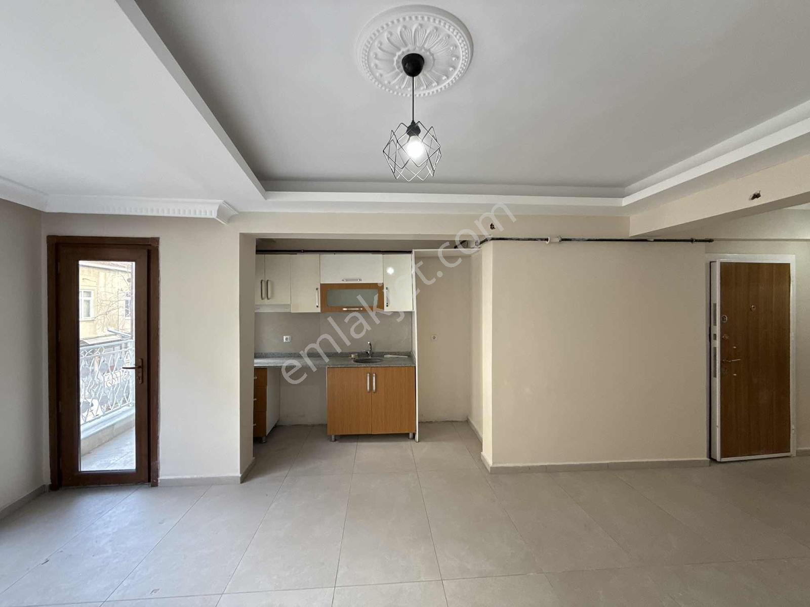 Esenyurt Yenikent / 1+1 65 M² / Sıfır Bakımlı - Ferah - Ara Kat - Görsel 32