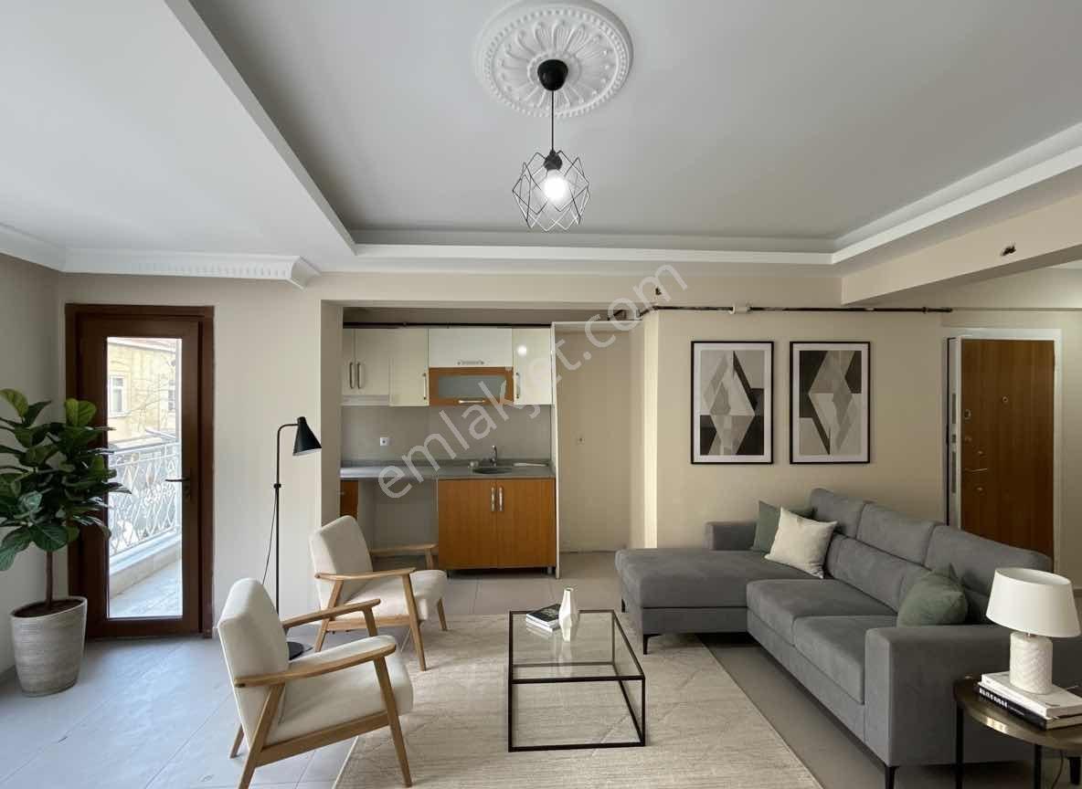 Esenyurt Yenikent / 1+1 65 M² / Sıfır Bakımlı - Ferah - Ara Kat - Görsel 11