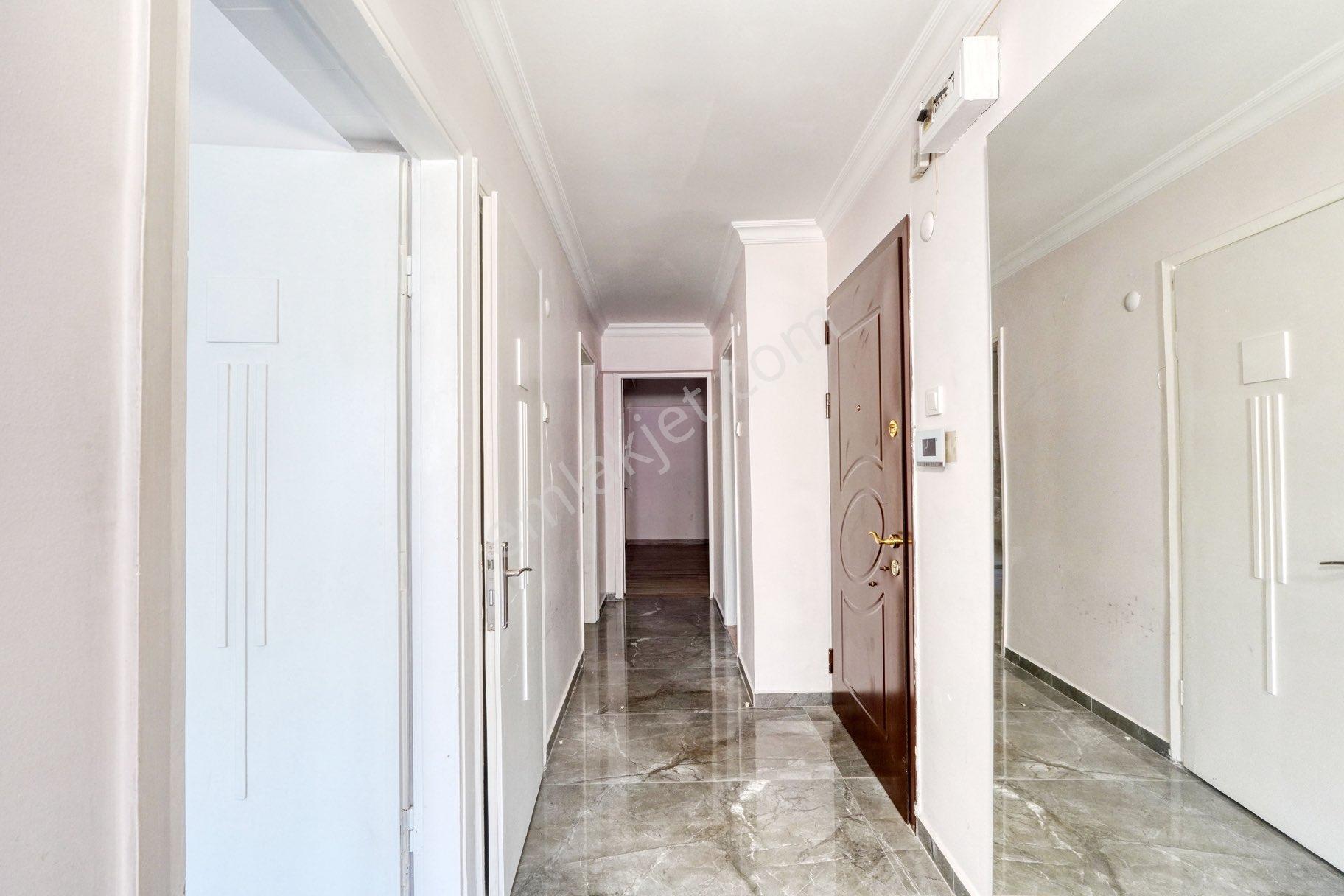 Karşıyaka Atakent’te Cadde Üzeri 2+1 Kiralık Ofis - Görsel 5