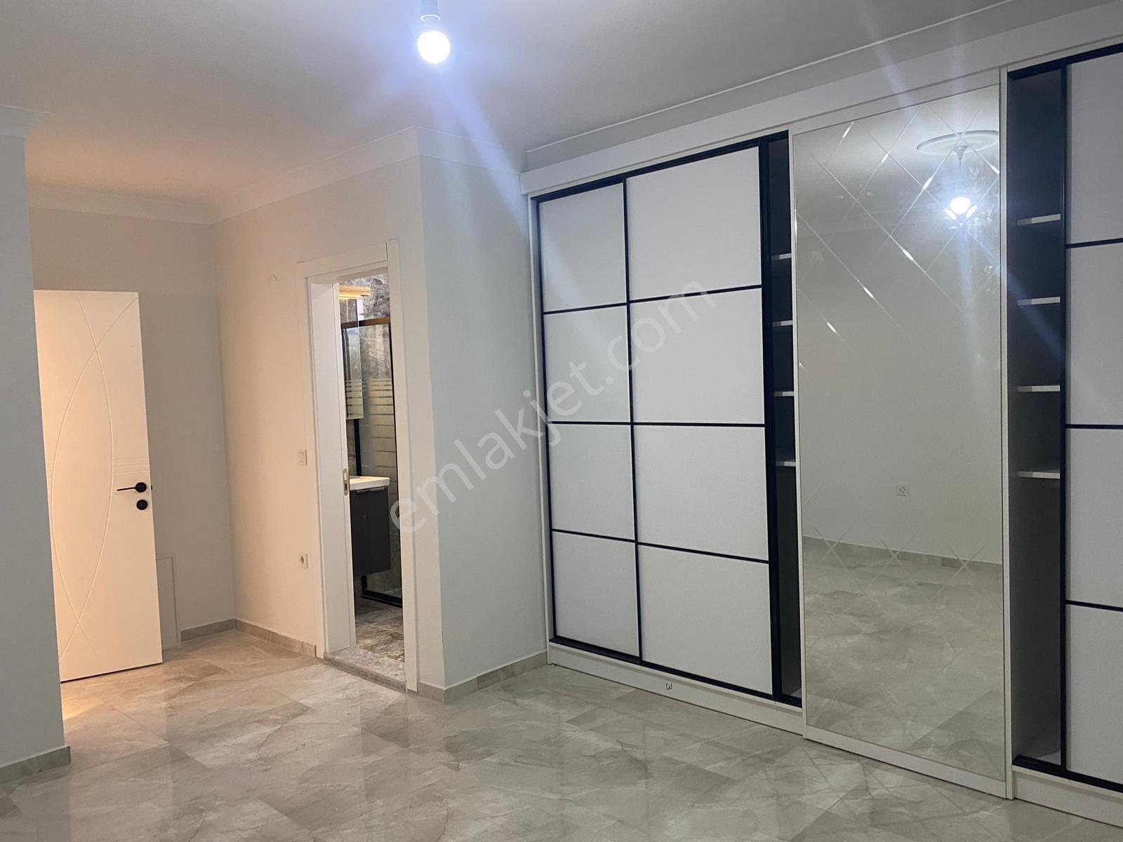 Taş Emlak'tan Cunda'da Deniz Manzaralı Tripleks Villa - Görsel 20