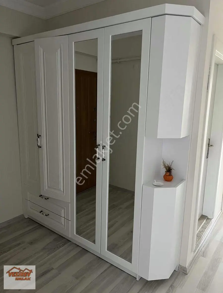 Vezirev Emlak'tan Taşkale Mah. 3+1 Kiralık Daire - Görsel 2