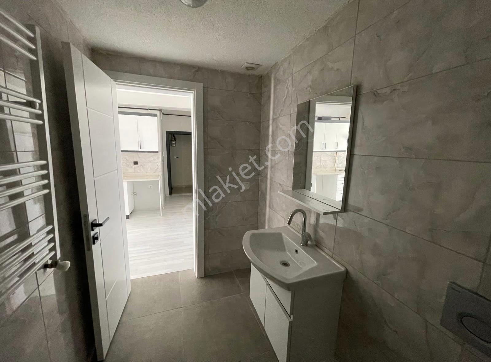 Ram Invest'ten Çarşıya 5 Dakika Oldukça Geniş 1+1 Kiralık Daire - Görsel 3