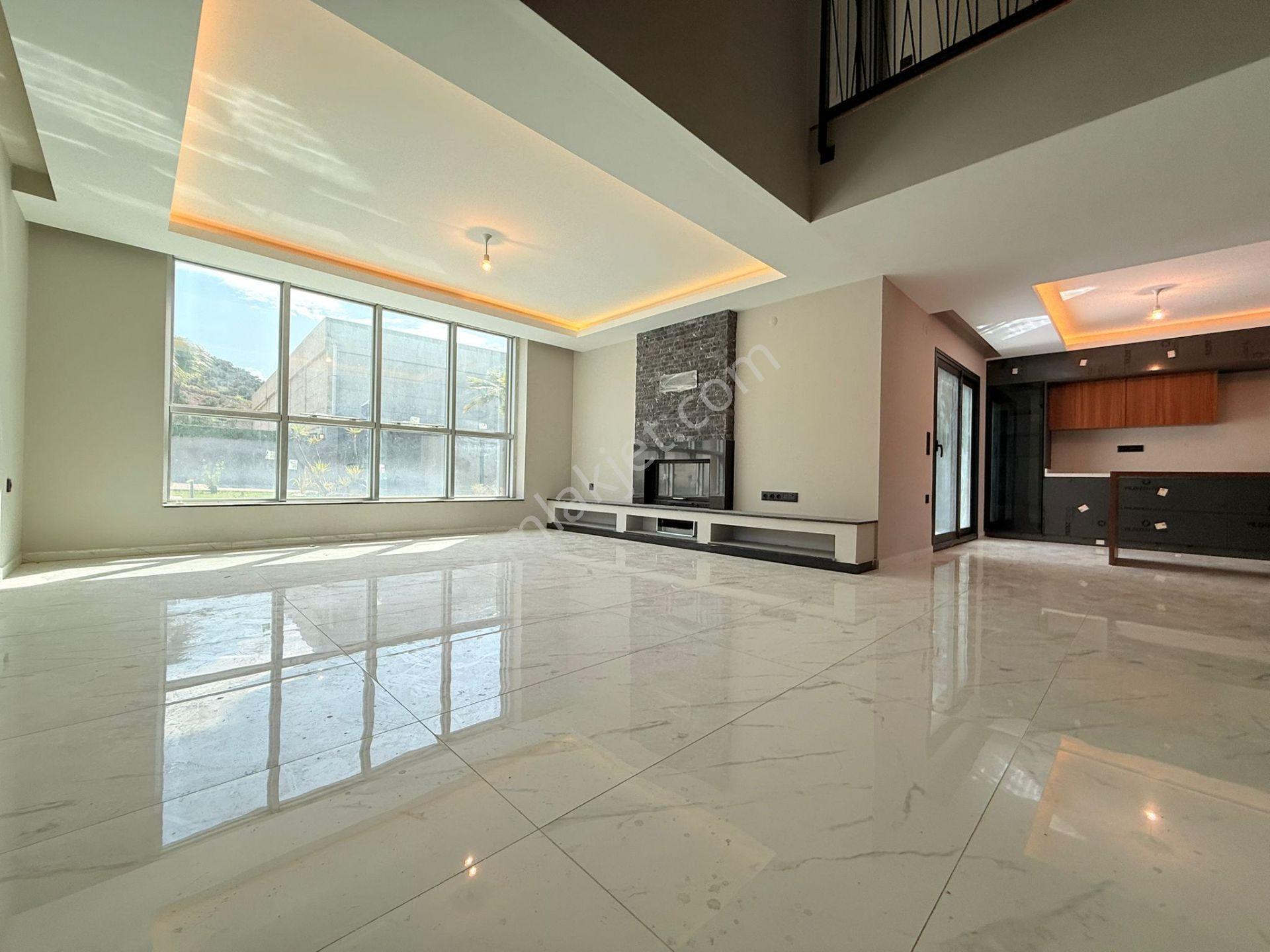 Kuşadası'nda Satılık-sahıle Yakın-özel Havuz-otopark-750 M2-bahçe-kombi-ultra Lüx Tamamı Müstakil - Görsel 10