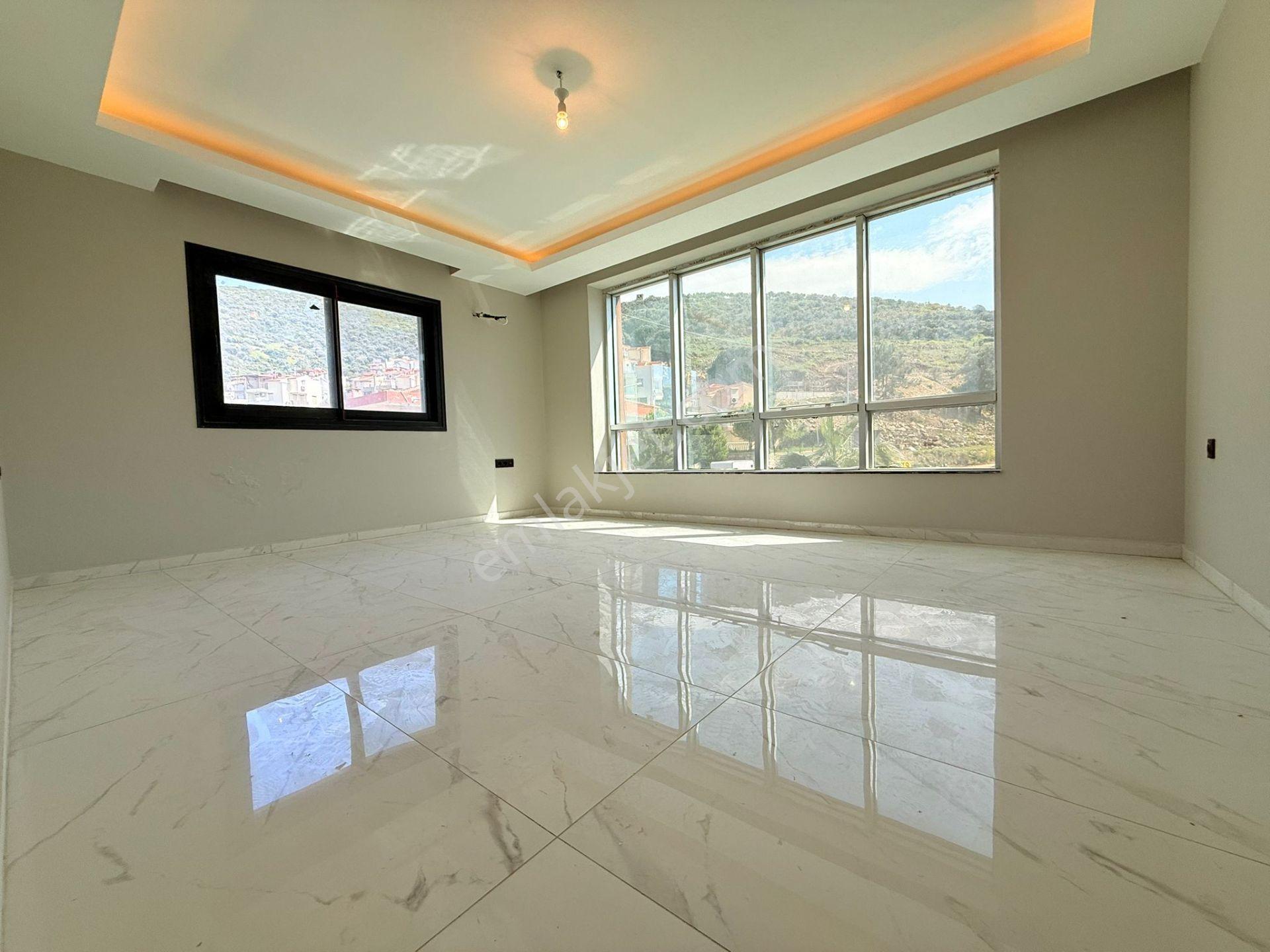 Kuşadası'nda Satılık-sahıle Yakın-özel Havuz-otopark-750 M2-bahçe-kombi-ultra Lüx Tamamı Müstakil - Görsel 29
