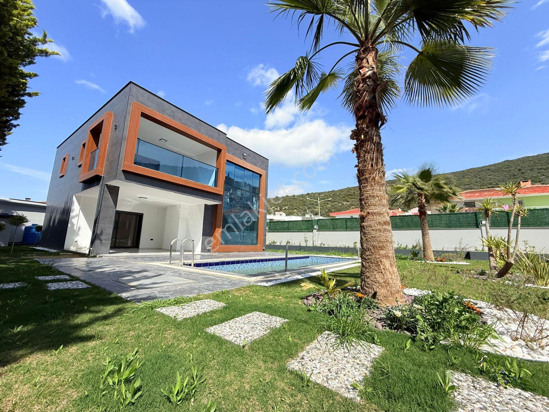 Kuşadası'nda Satılık-sahıle Yakın-özel Havuz-otopark-750 M2-bahçe-kombi-ultra Lüx Tamamı Müstakil - Görsel 8