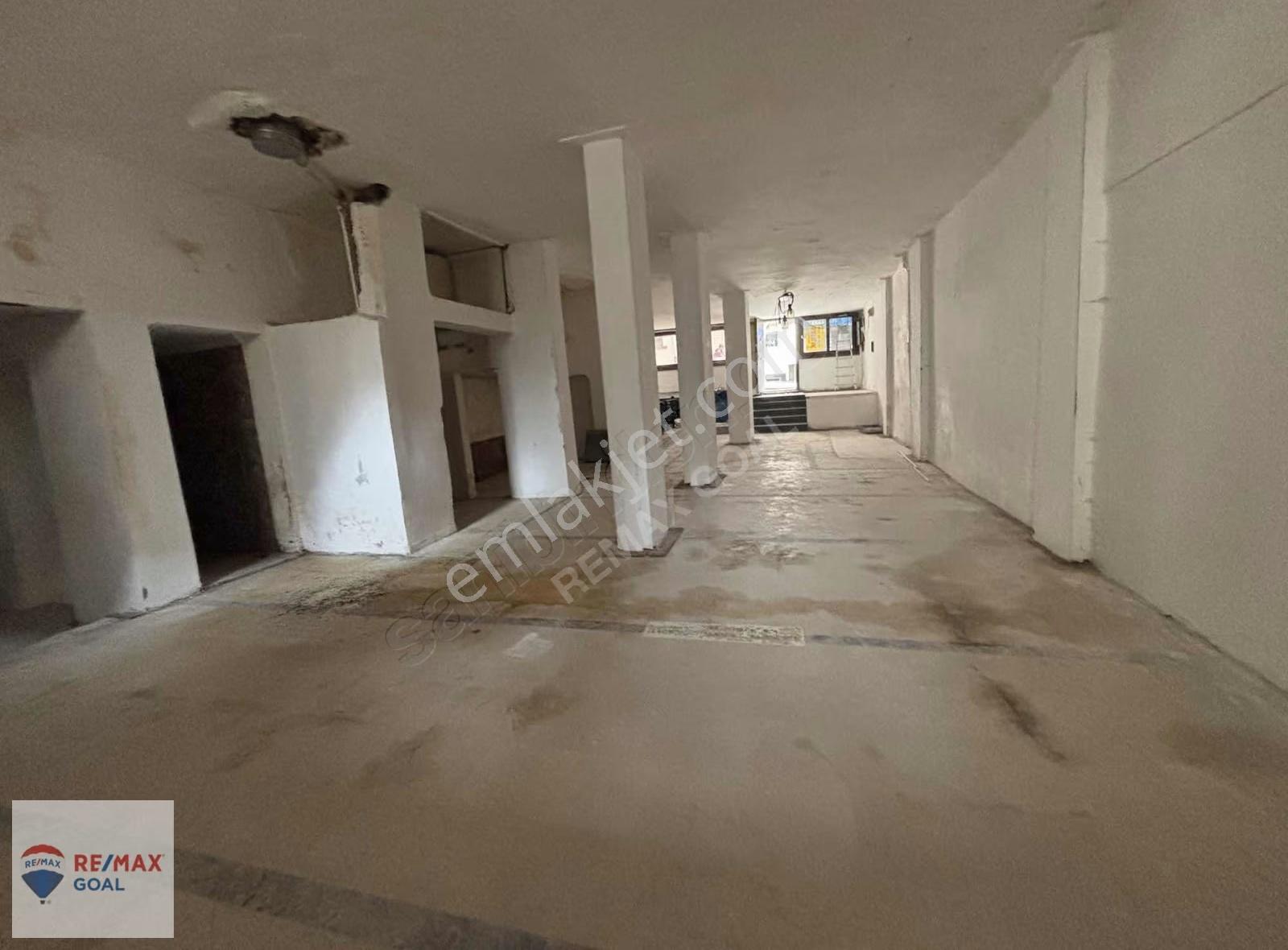 Rasimpaşa'da Rıhtıma Çok Yakın Konumda Satılık Boş 190 M2 Dükkan - Görsel 12
