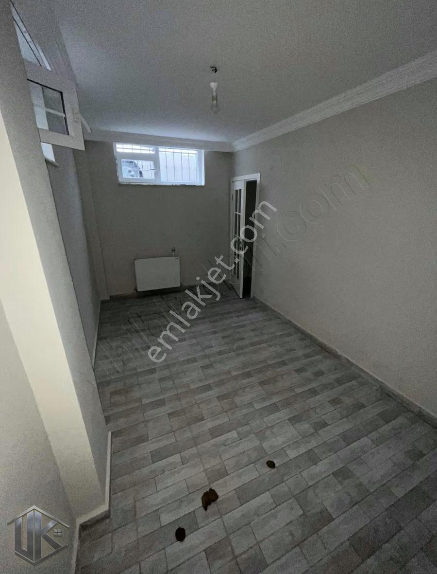 Uğur Gayrimenkulden Silahtarağa'da Yeni Bina Satılık Daire - Görsel 10