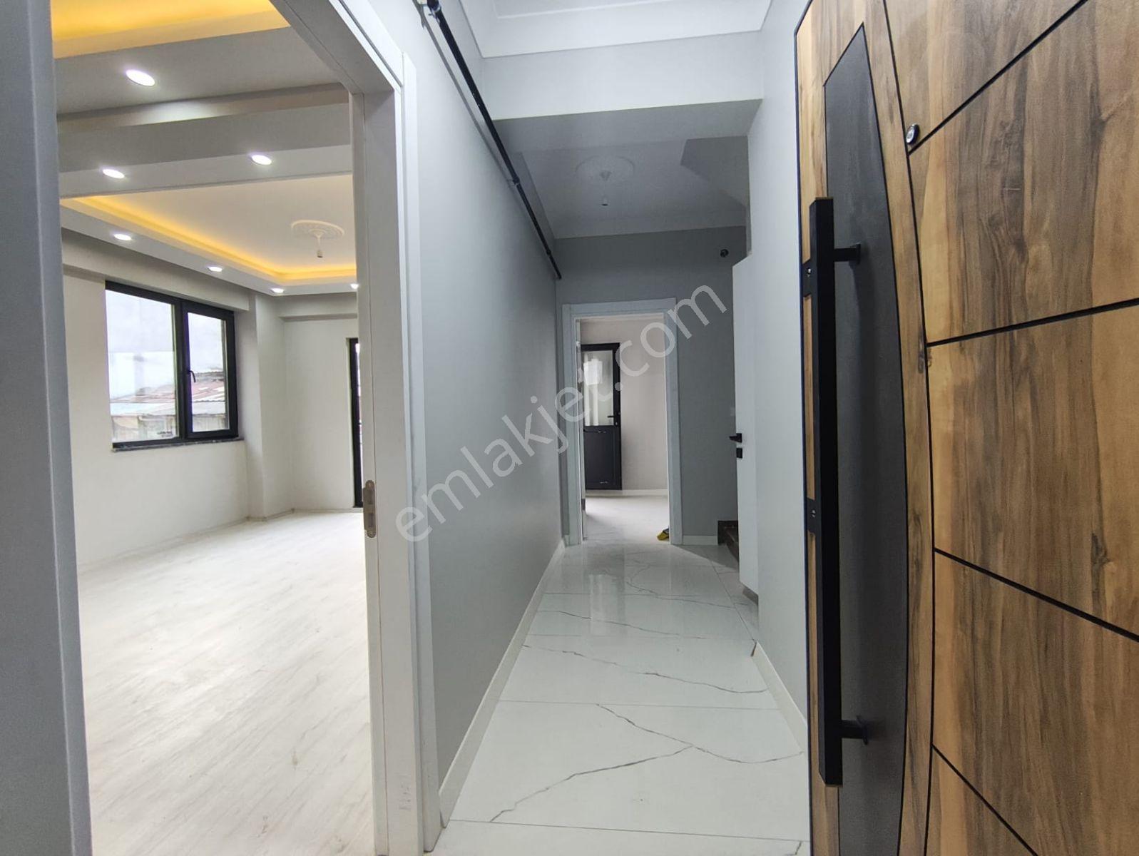 Kartepe İstasyonda Kiralık 2+1 Lüx Çatıdublex
