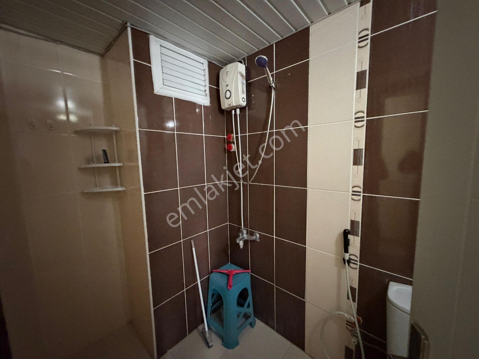 Satılık 2+1 Daıre 2 Banıyo Wc - Görsel 4