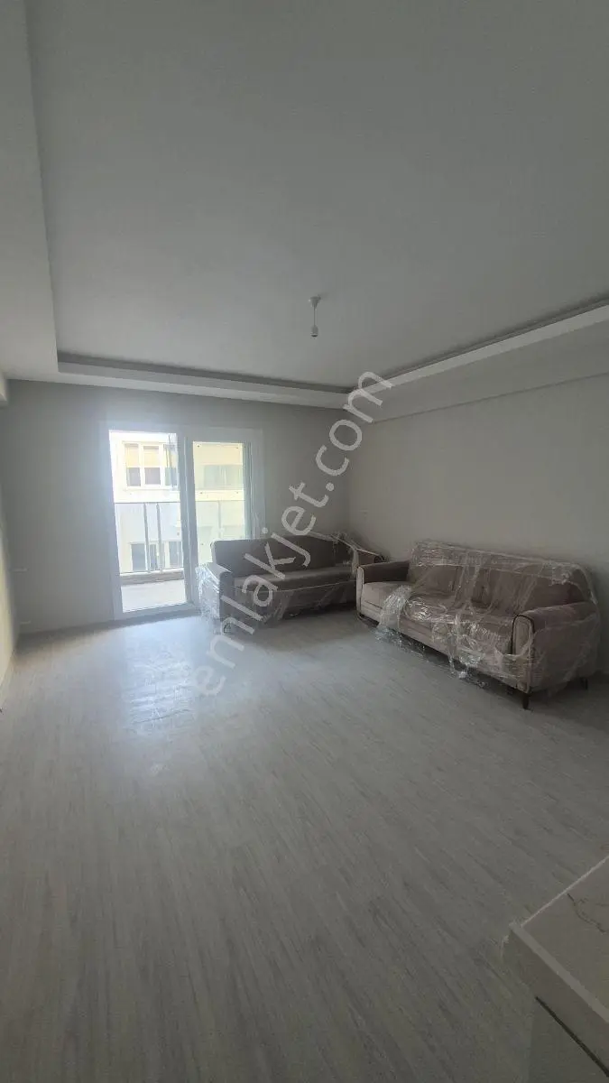 Acillkuşadası Davutlarda 2+1 Satılık Daire