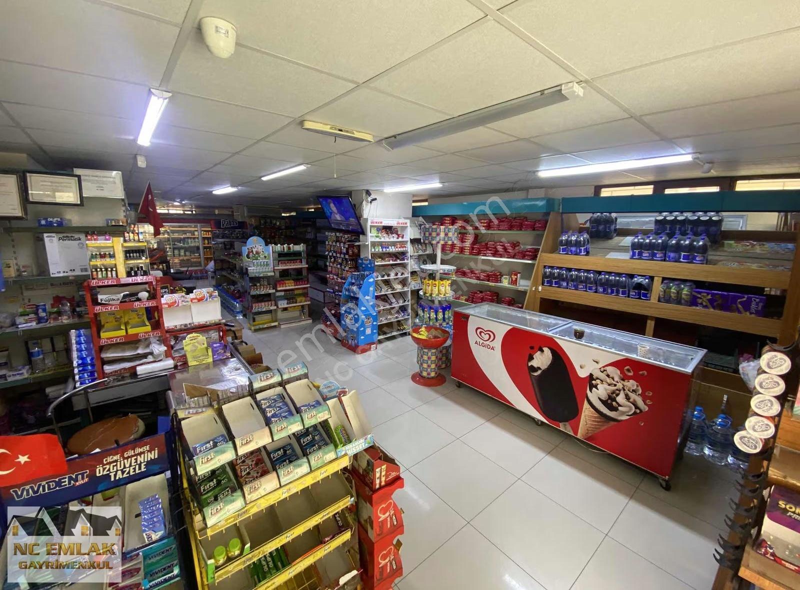 Ümraniye Cengiz Topel Caddesin'de 120m2 Satılık Dükkan - Görsel 13