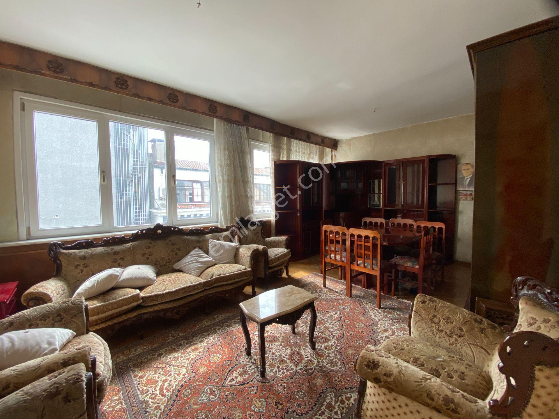 Vatan Caddesinde 160 M2 Satılık 3+1 Daire Fatih/akşemsettin - Görsel 21