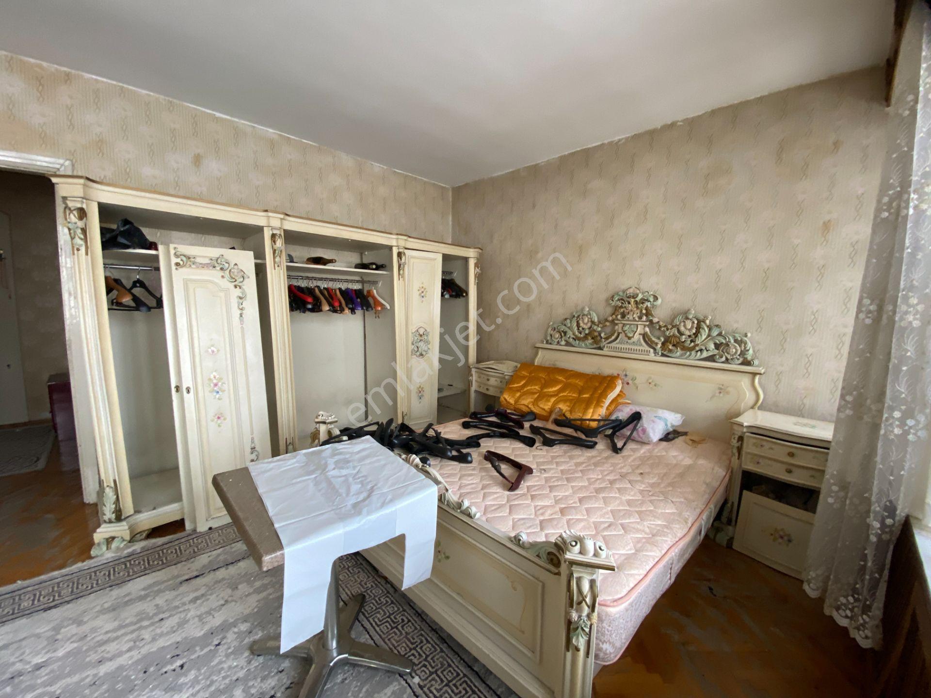 Vatan Caddesinde 160 M2 Satılık 3+1 Daire Fatih/akşemsettin - Görsel 9