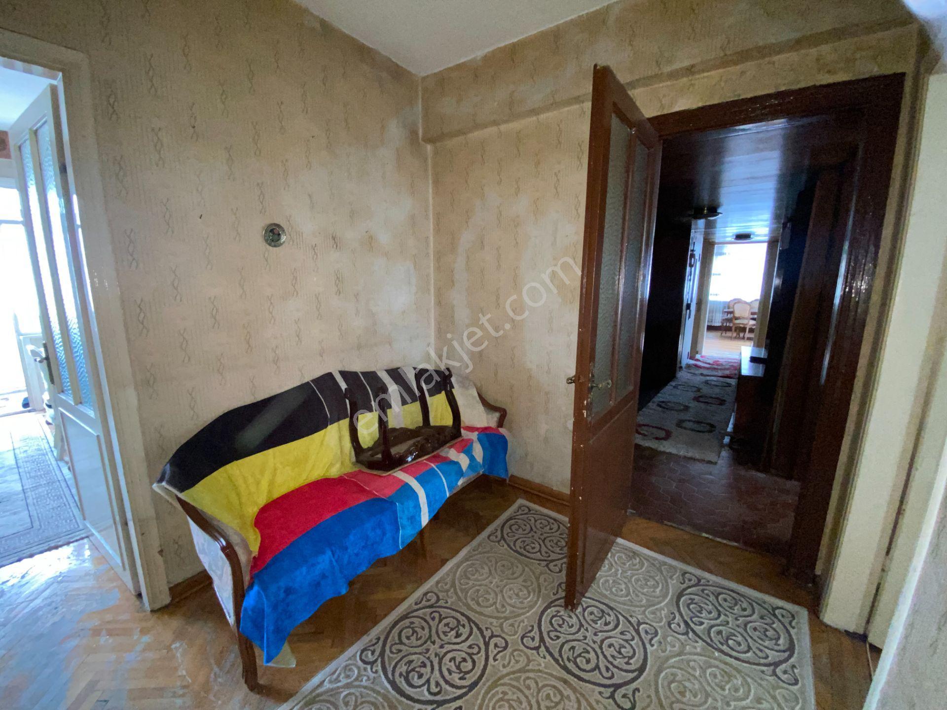 Vatan Caddesinde 160 M2 Satılık 3+1 Daire Fatih/akşemsettin - Görsel 15