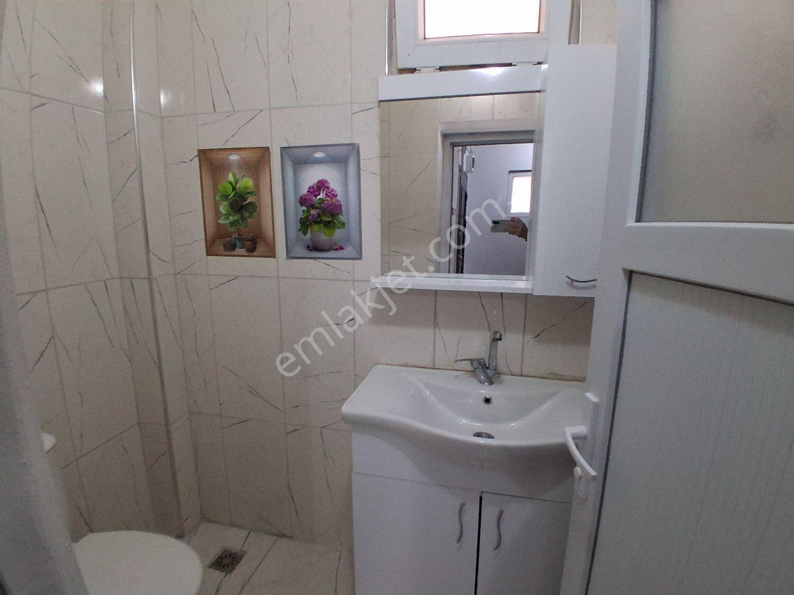 Körfez Yeniyalıda Merkezi Konumda 1+1 Kutu Gibi Daire - Görsel 12