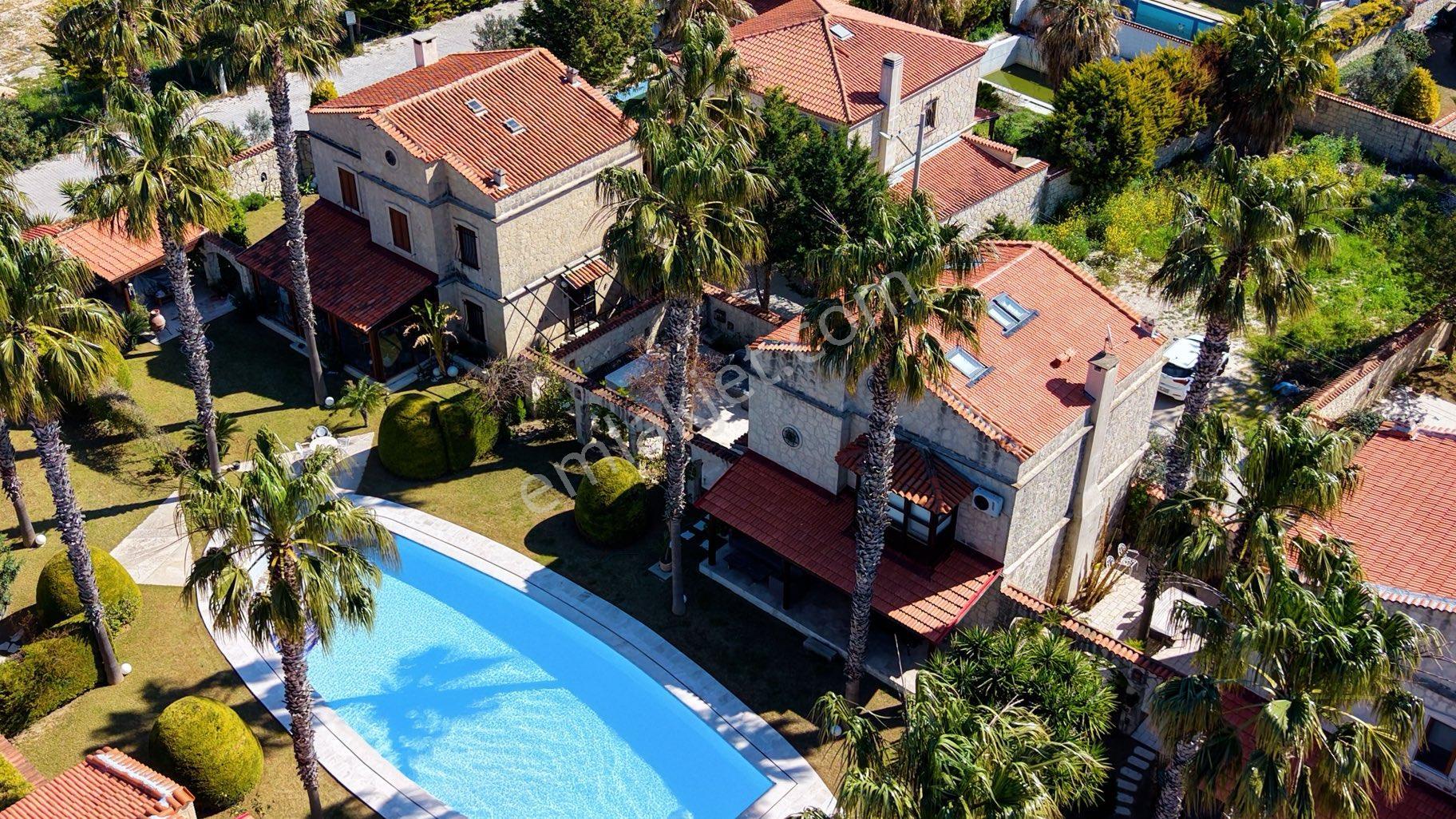Çeşme Alaçatı'da Butik Sitede Satılık 3+1 Dubleks - Görsel 31