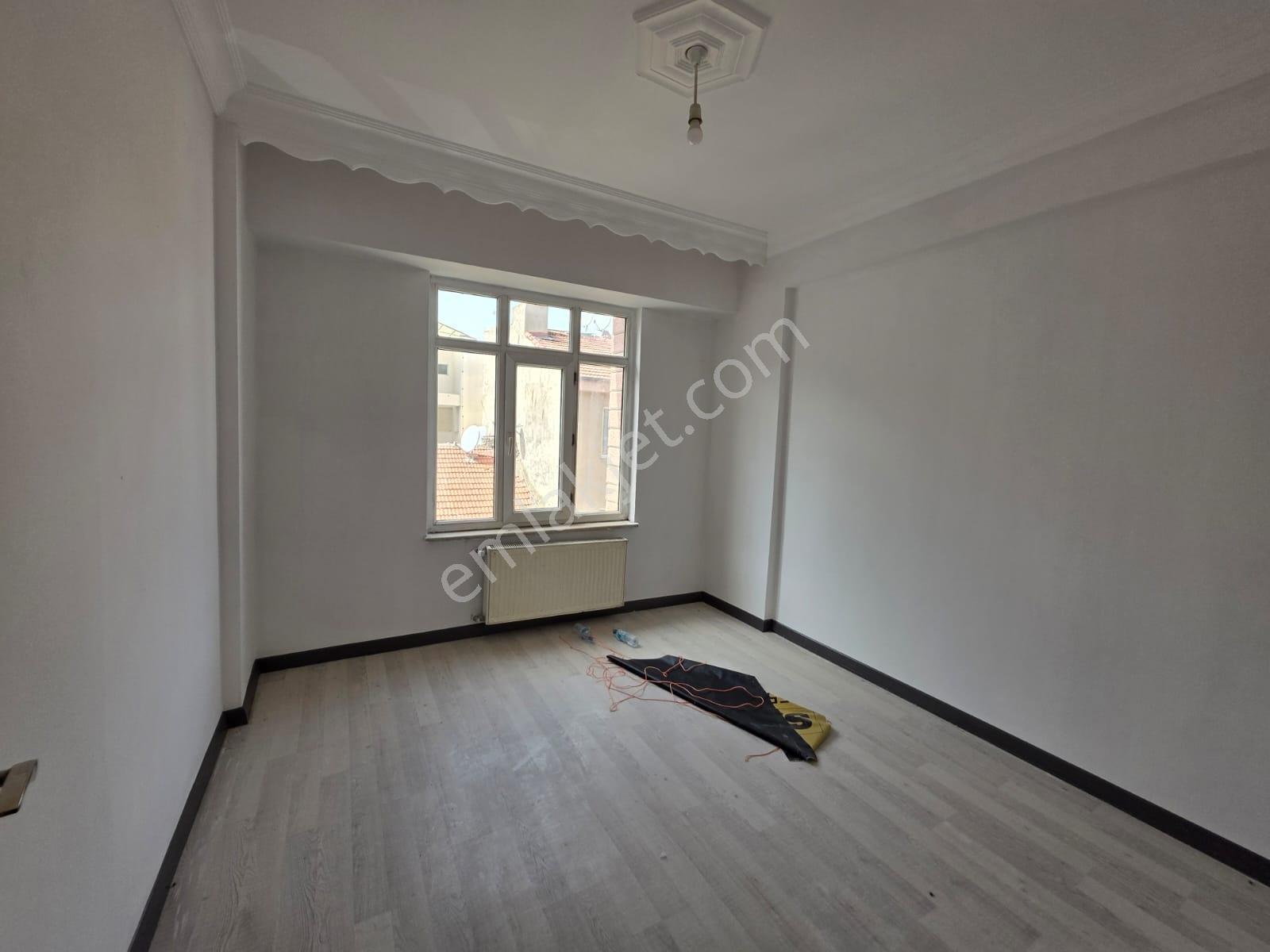 Şahintepesi'nden Gökmeydan'da Bakımlı 130m2 3+1 Dubleks Daire - Görsel 14