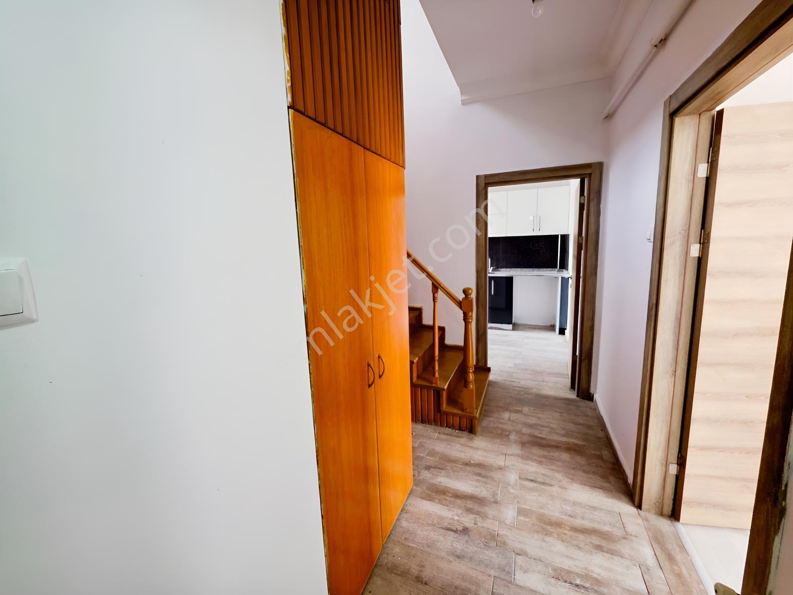 Şahintepesi'nden Gökmeydan'da Bakımlı 130m2 3+1 Dubleks Daire - Görsel 19