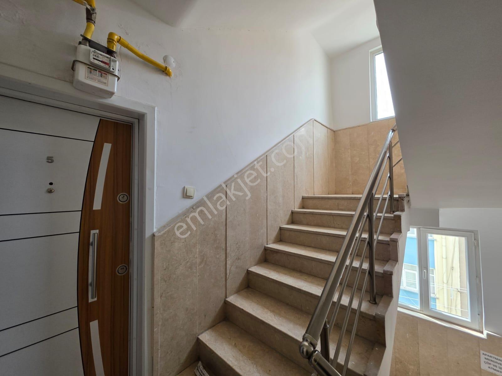 Şahintepesi'nden Gökmeydan'da Bakımlı 130m2 3+1 Dubleks Daire - Görsel 35
