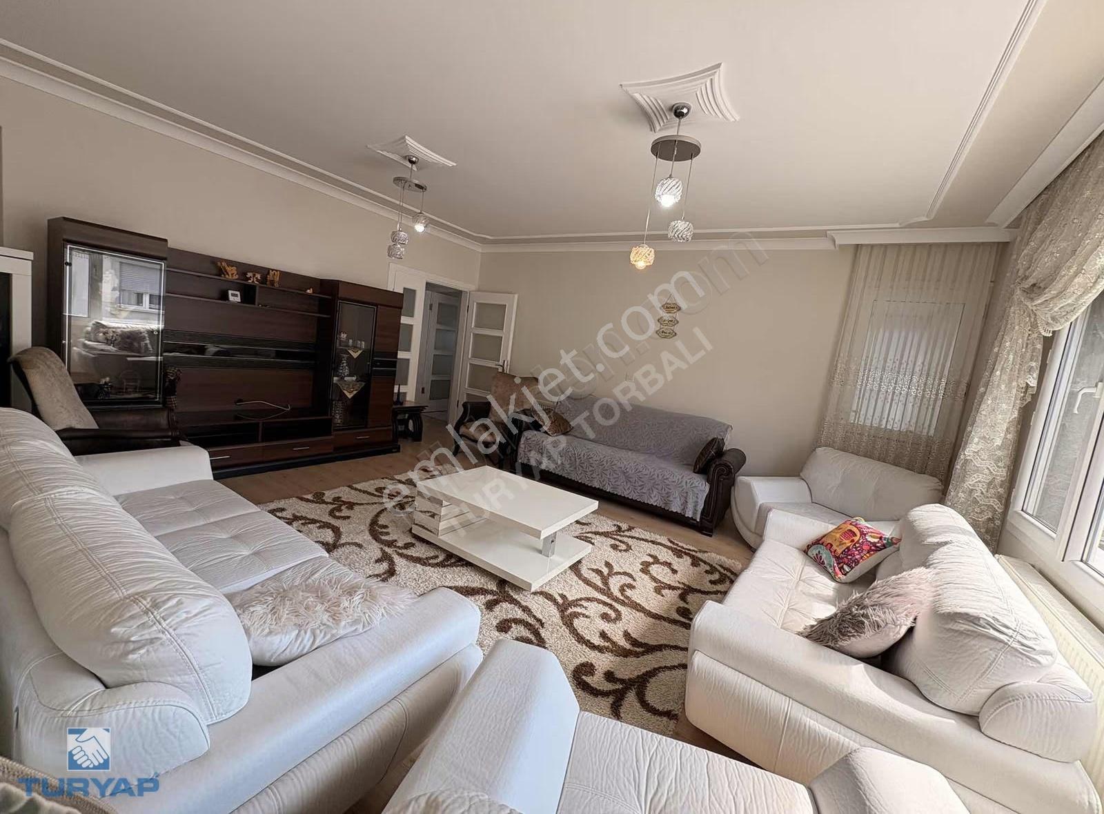 Taşınmaya Hazır Full Eşyalı 2+1 Kiralık Fırsat Daire - Görsel 3