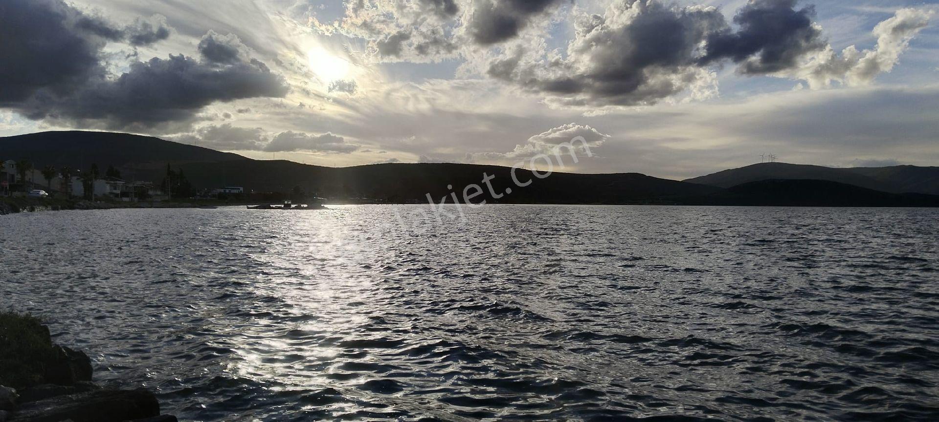 Urla’da Ailenizle Huzurlu, Deniz Esintili Şık Yaşam” - Görsel 28