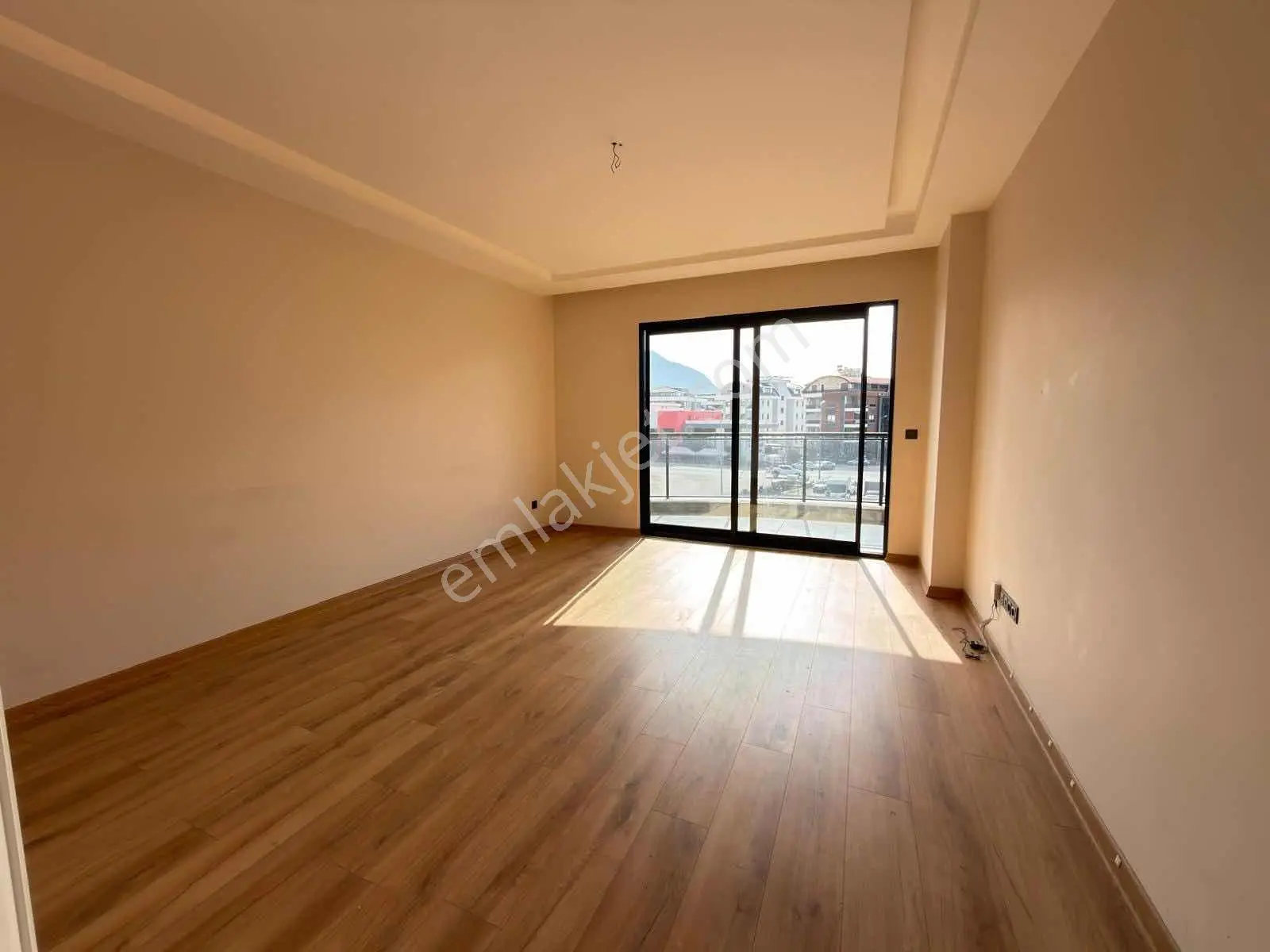 2+1 Ayrı Mutfak Havuzlu Otoparklı Site İçinde Kullanışlı Ferah - Görsel 28
