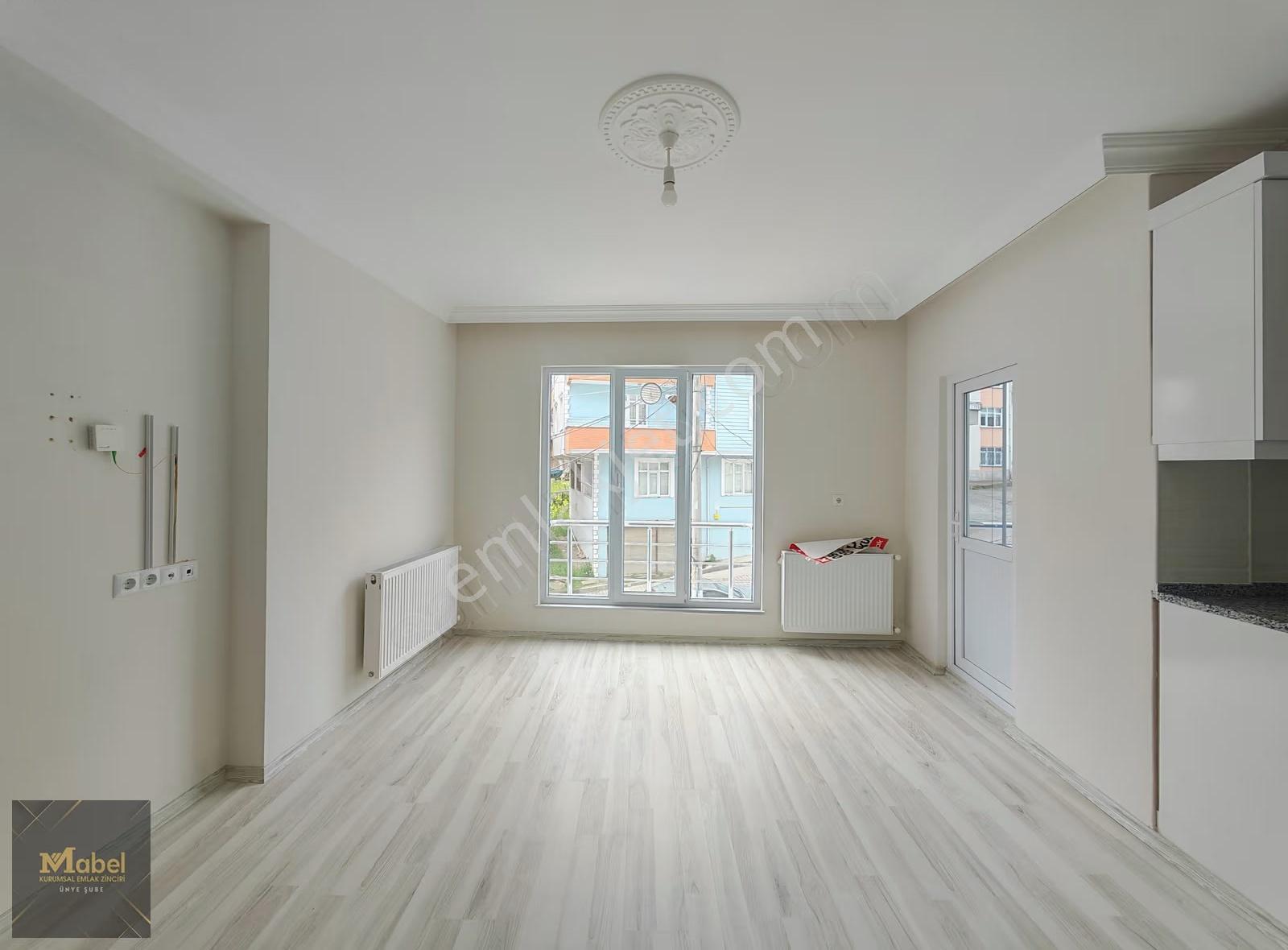 Mabel'den Çınarlıkda Kombisi Ve Cam Balkon Takılı 3+1 Daire - Görsel 7