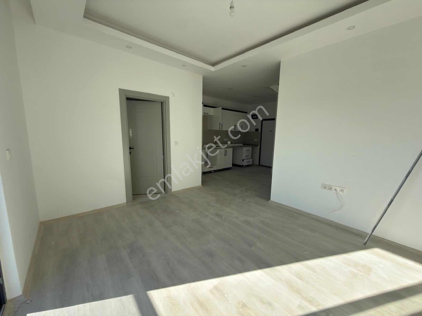 3+1 Geniş Ferah 3 Balkon Havuzlu Deniz Ve Şehir Manzaralı Fırsat - Görsel 18