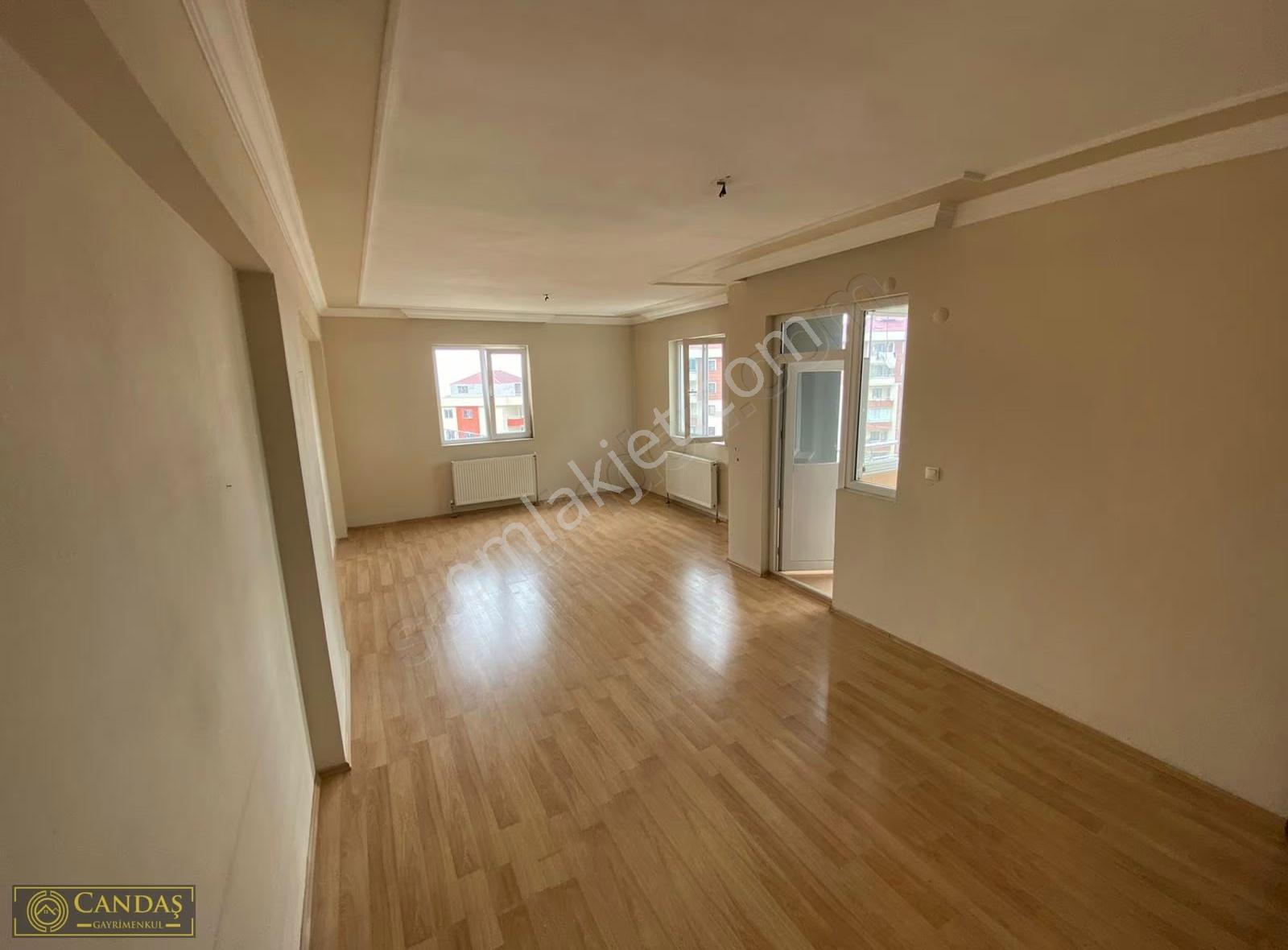 Candaş Gayrimenkul'den Aydınlıkevler'de Satılık 3+1 Daire - Görsel 10