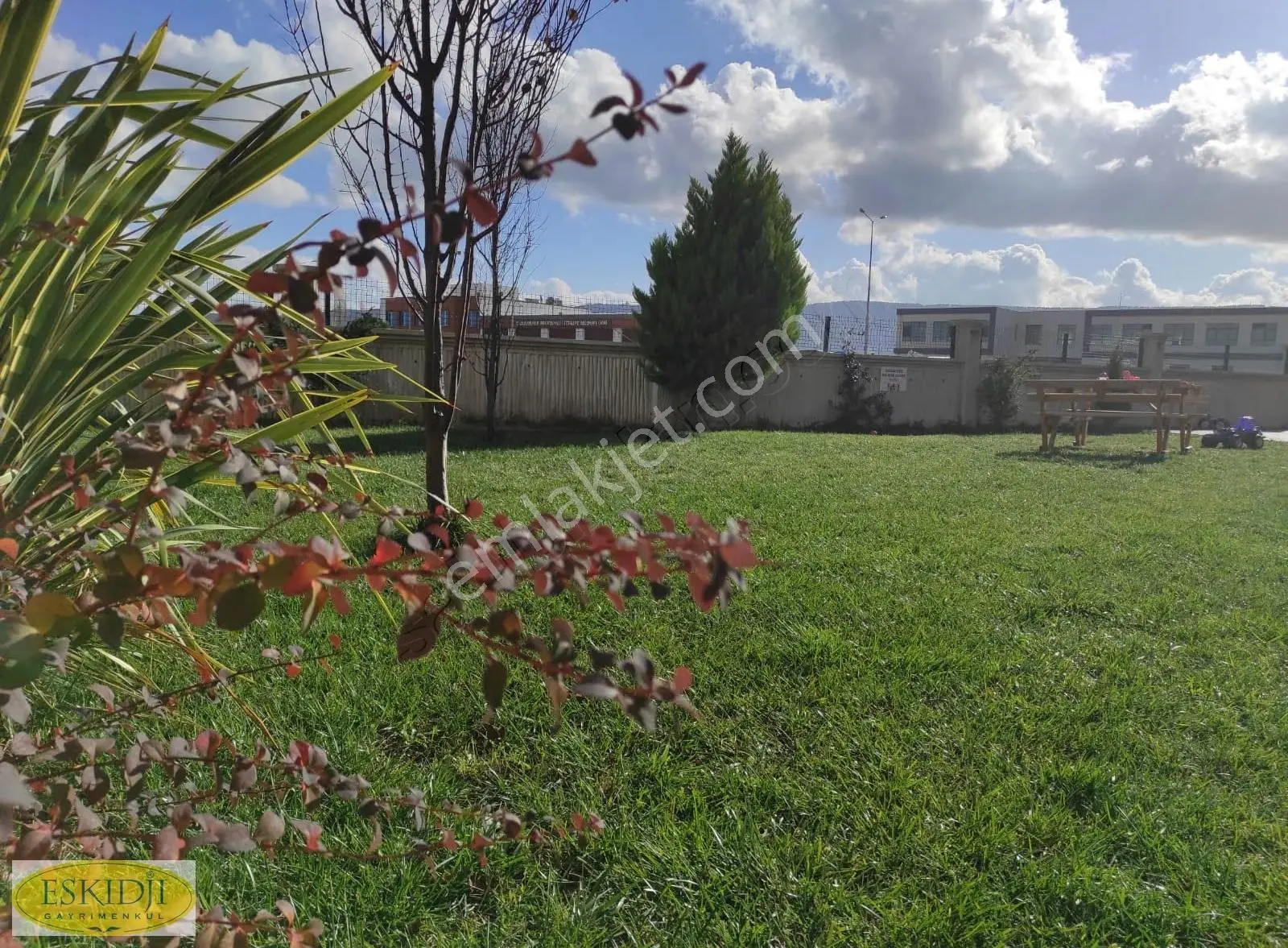 Çanakkale İsmetpaşa Mah. Site İçi Arakat Kiralık 3+1 Daire - Görsel 3