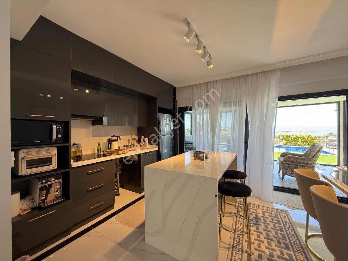 Çandarlı Panorama Villalarında Özel Havuzlu Lüks Dubleks Villa - Görsel 25