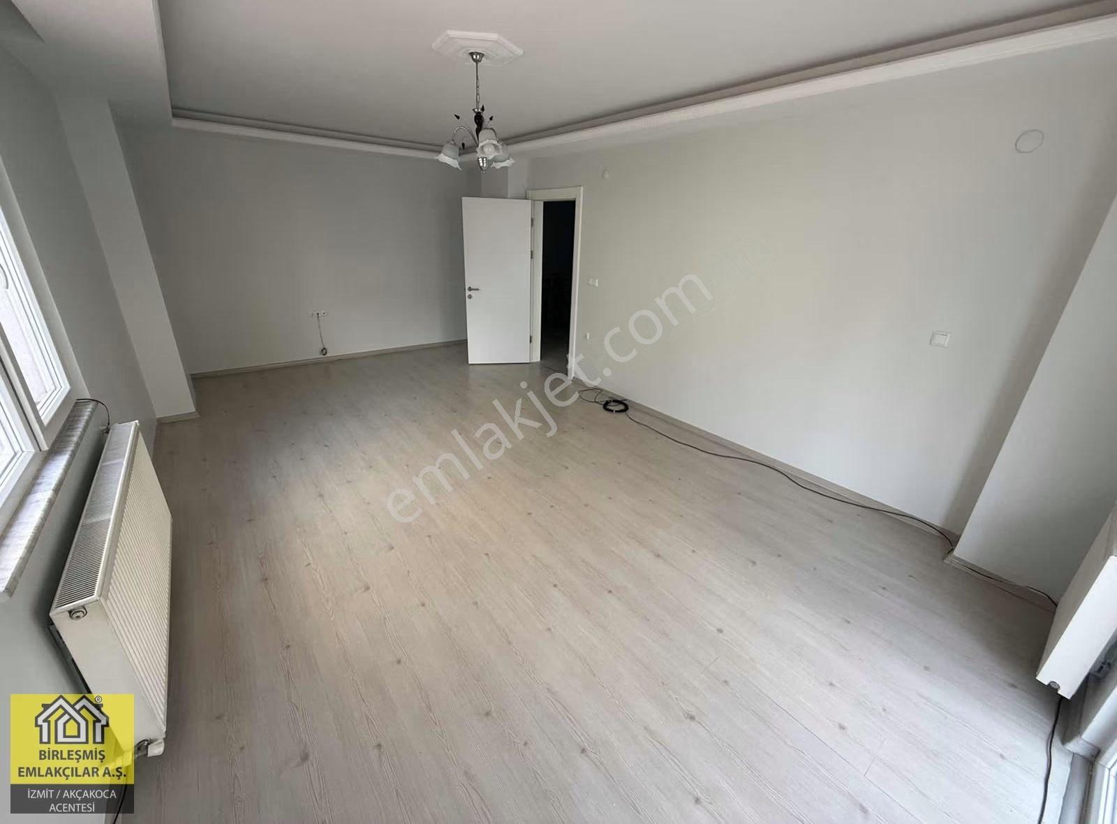 Derince Dumlupınar Mah. 3+1 120 M2 Bahçe Dublex Kiralık Daire - Görsel 3