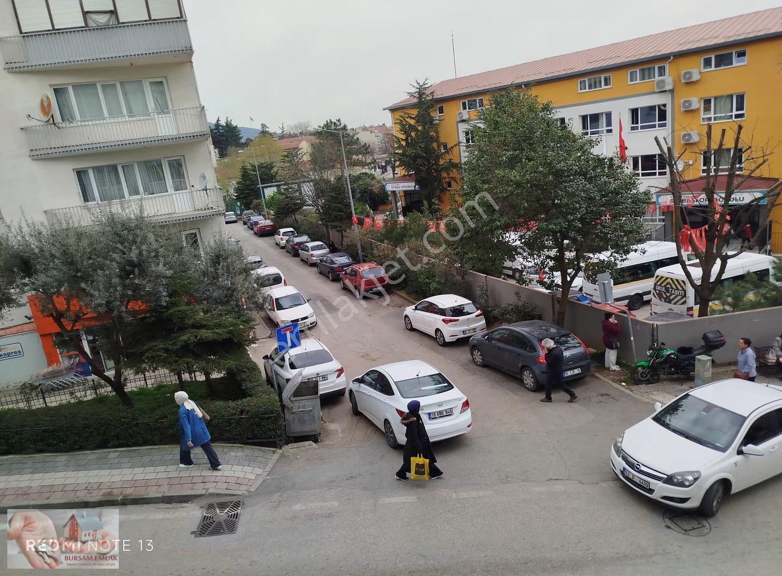 İpekçilik Caddesi'nde Masrafsız 2+1 Kiralık Daire (80m²) - Görsel 5