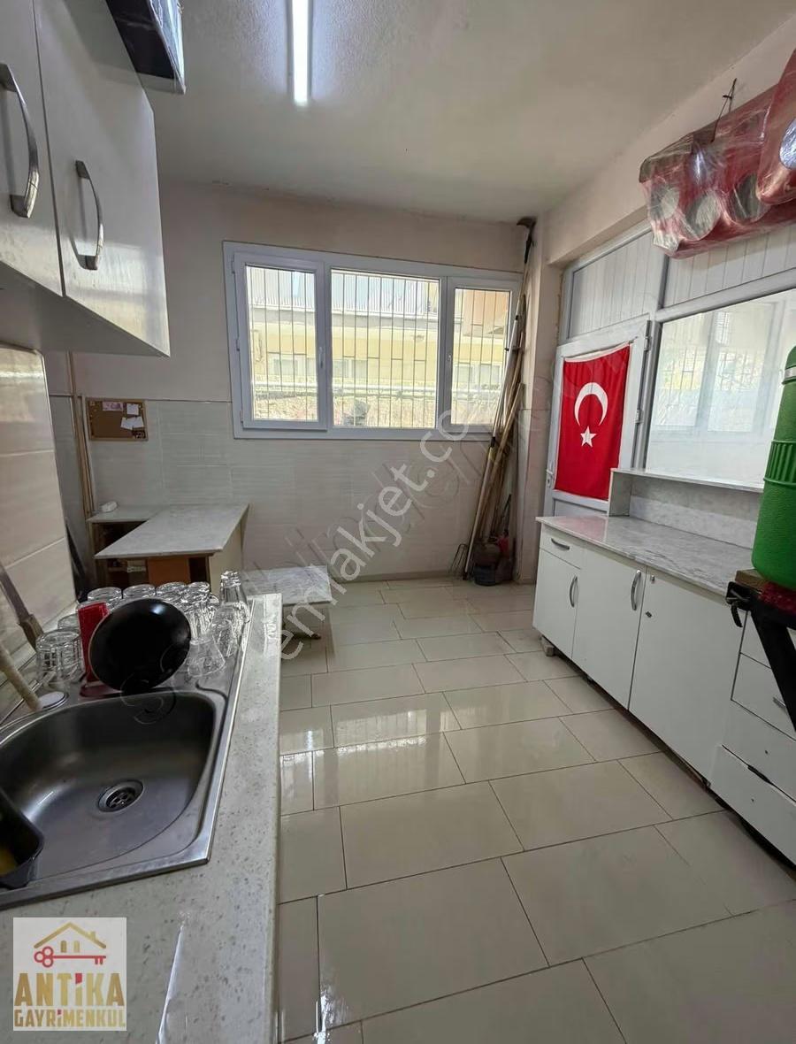 Antika Gayrimenkul'den Anadolu Lisesi Karşısında Satılık Dükkan - Görsel 7