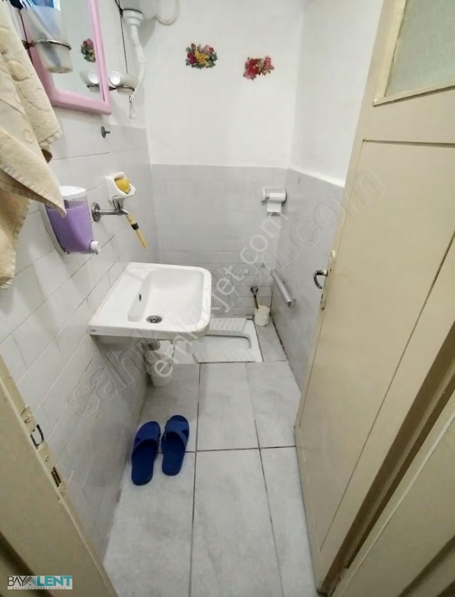 1.sakarya Mahallesi Perşembe Pazarı Üstünde İki Katlı Satılık Ev - Görsel 10