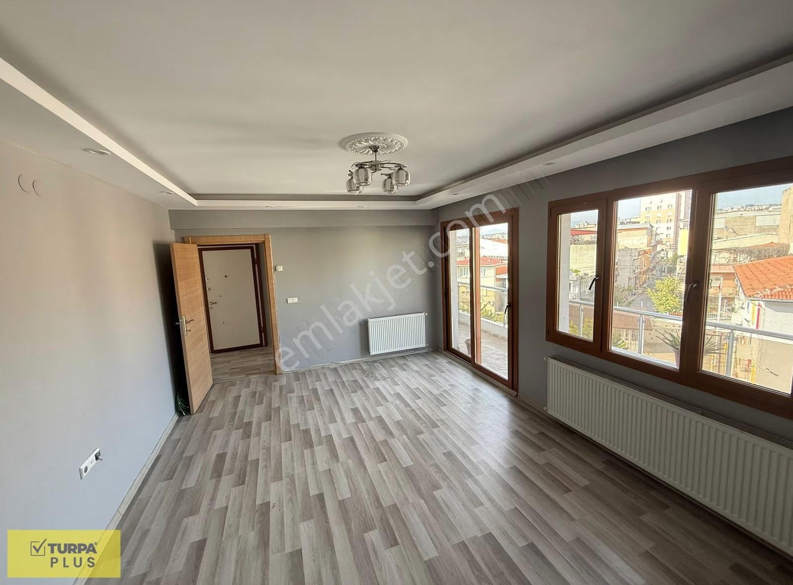 Buca'da Üniverste Karşısı Satılık 3+1 Daire - Görsel 14